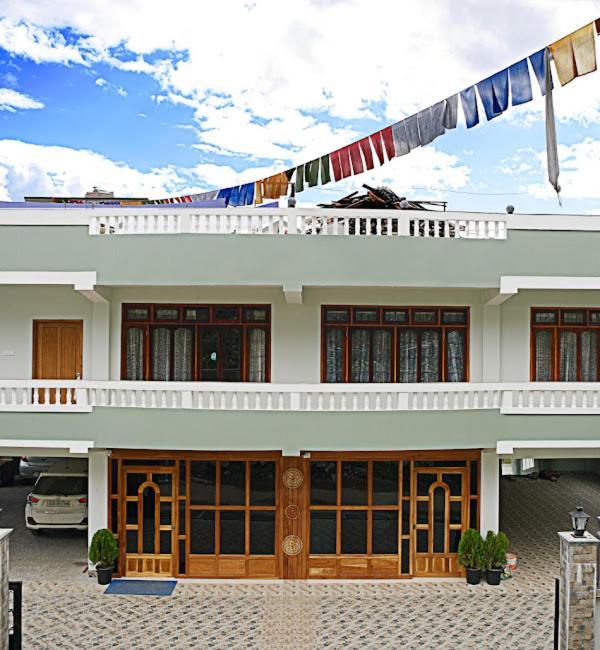 Hotel Tawang Heights , Tawang Dış mekan fotoğraf
